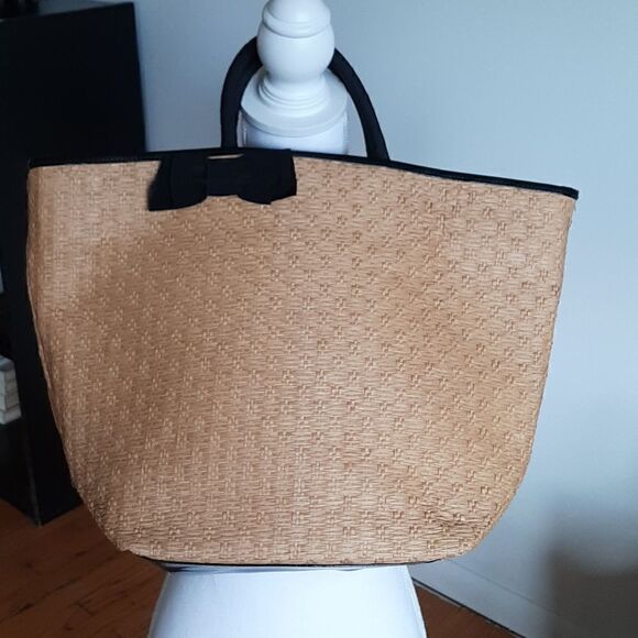 NWT Bath & Body Works straw tote - Picture 1 of 10